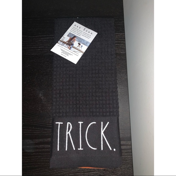 Rea Dunn “Trick. & Treat. Set of 2 Kitchen Towels - Picture 1 of 2